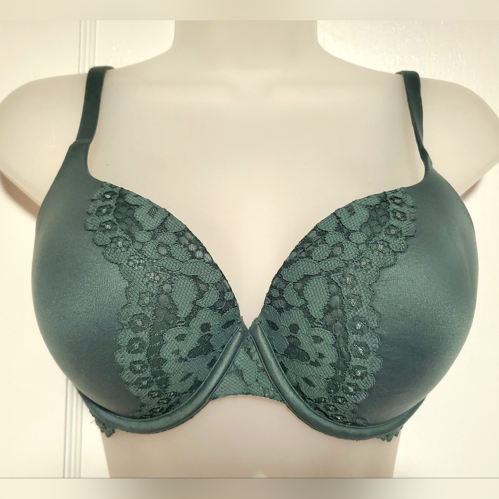 🆕️ NWOT Victoria's Secret Olive Green Lace Trim Bra, 32DD